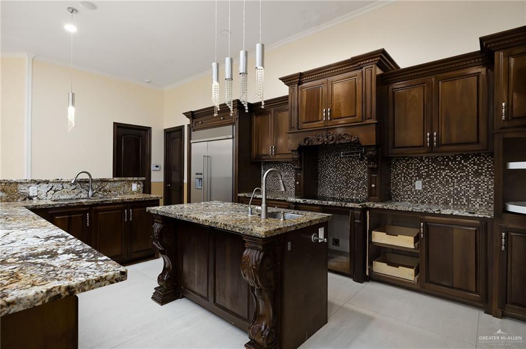 Photo 10 of 22111 Uresti Road