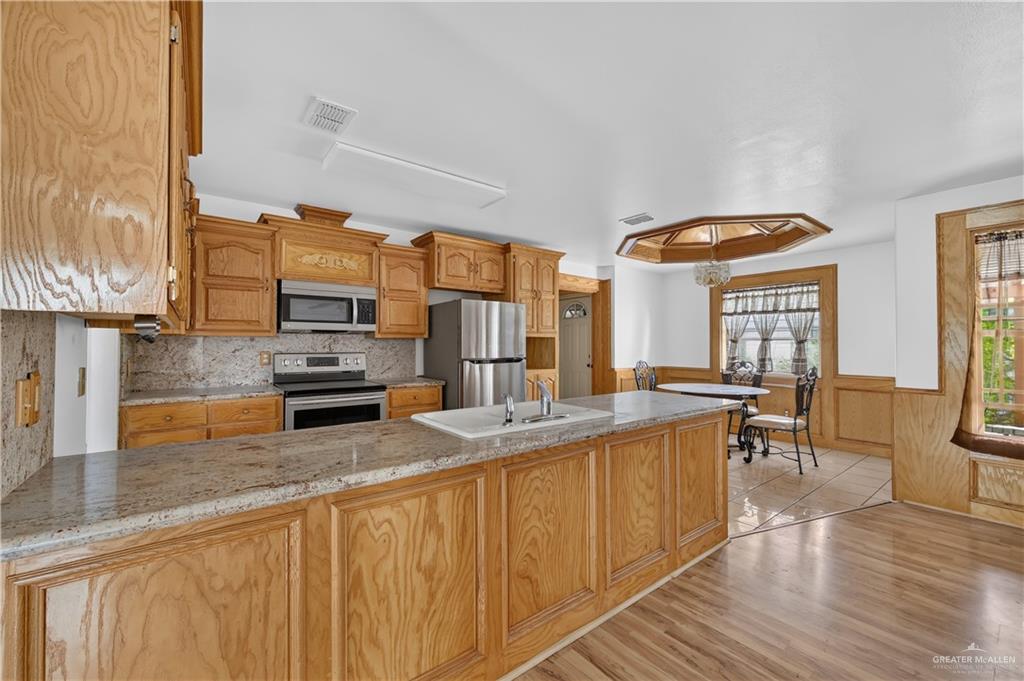 Photo 7 of 1502 Mourning Dove Lane