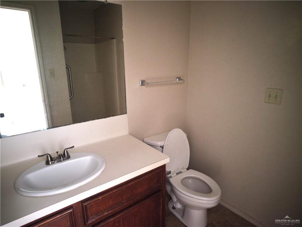 Photo 11 of 2508 31st Lane #2