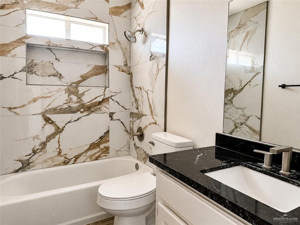 Photo 10 of 918 Stonehaven Boulevard