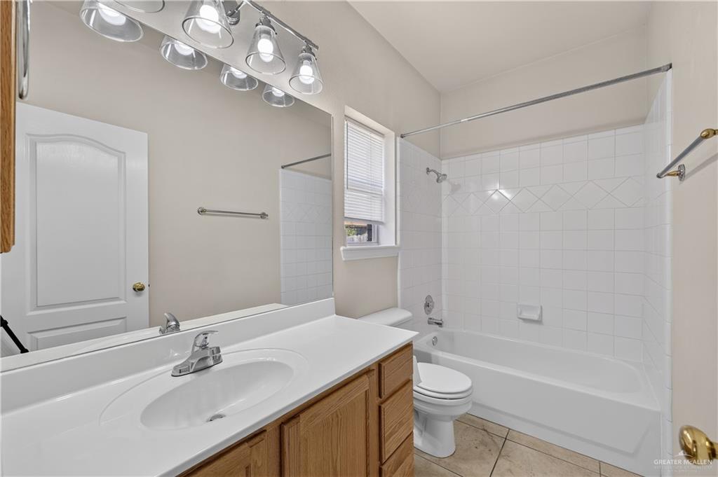 Photo 11 of 2515 Dove Avenue