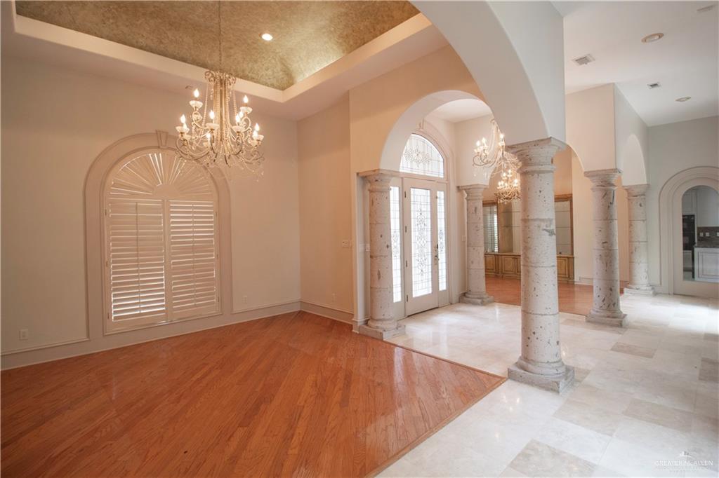 Photo 4 of 313 Condor Avenue