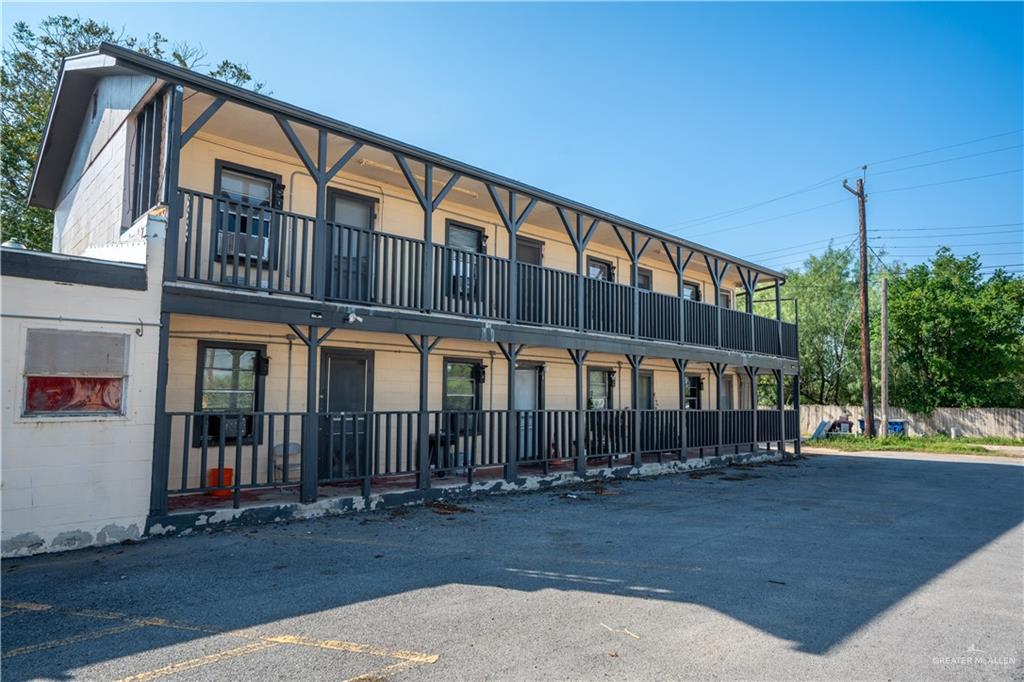 Photo 1 of 130 Texas Avenue #9, Mercedes