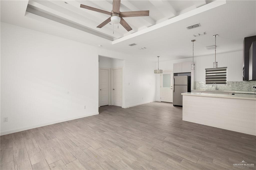 Photo 13 of 907 Carmel Avenue #1