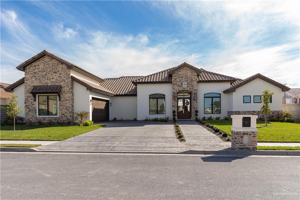 Photo 1 of 321 Cornell Avenue, McAllen
