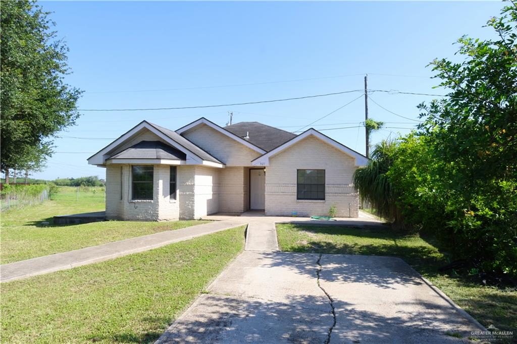 Photo 1 of 927 Salazar Street, San Juan