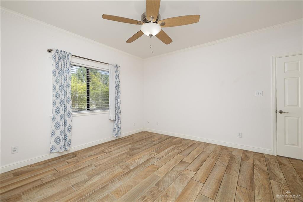 Photo 8 of 113 Tearose Avenue
