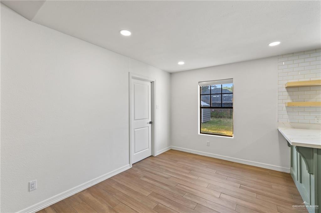 Photo 7 of 104 Aldrin Street