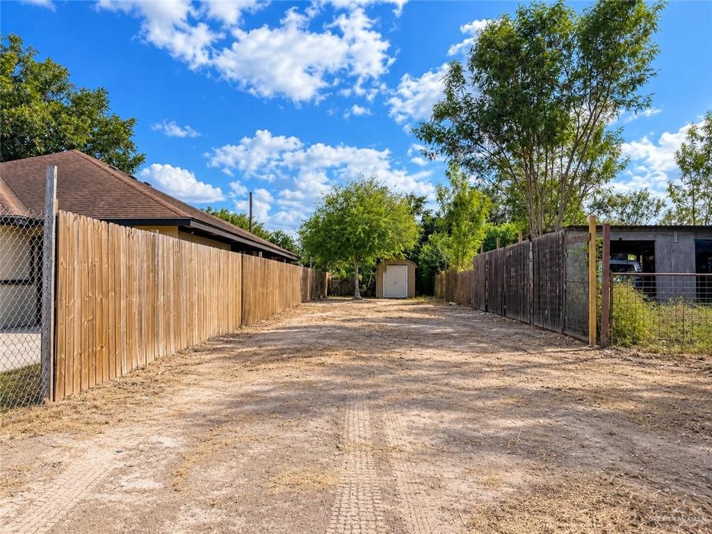Photo 1 of 717 Duranta Avenue, Alamo