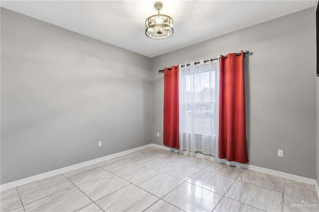 Photo 10 of 913 Arroyo Circle