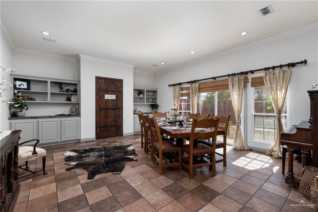 Photo 4 of 409 Zenaida Avenue