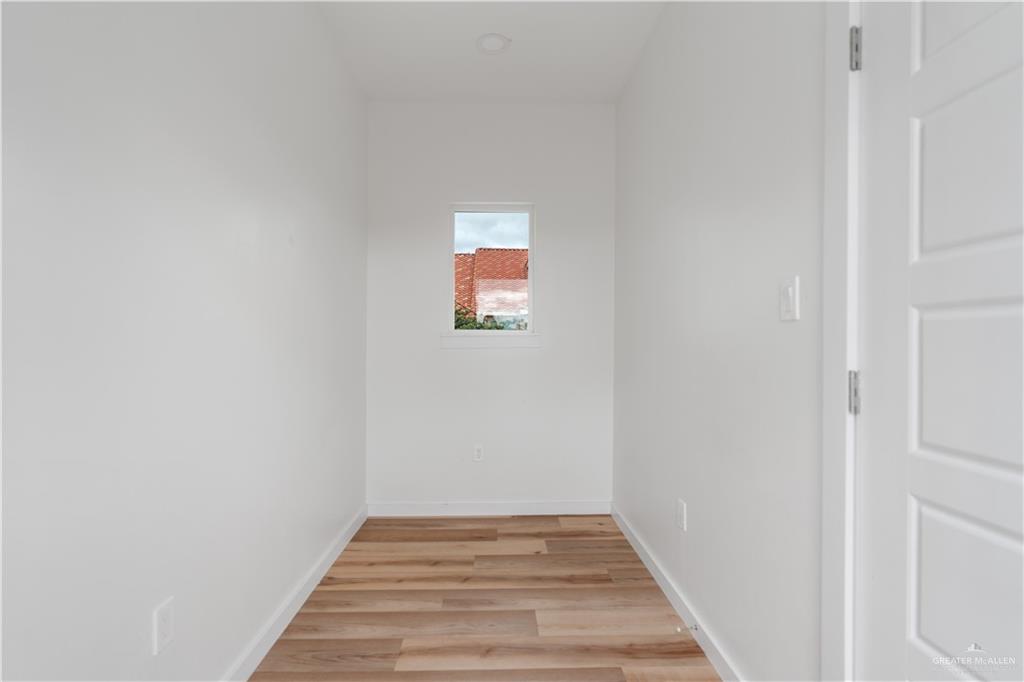 Photo 17 of 702 Seminole Avenue