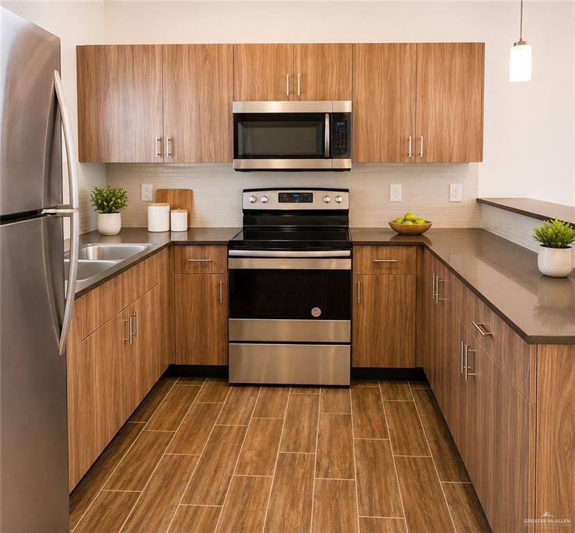 Photo 4 of 1601 Cortlandt Street #3