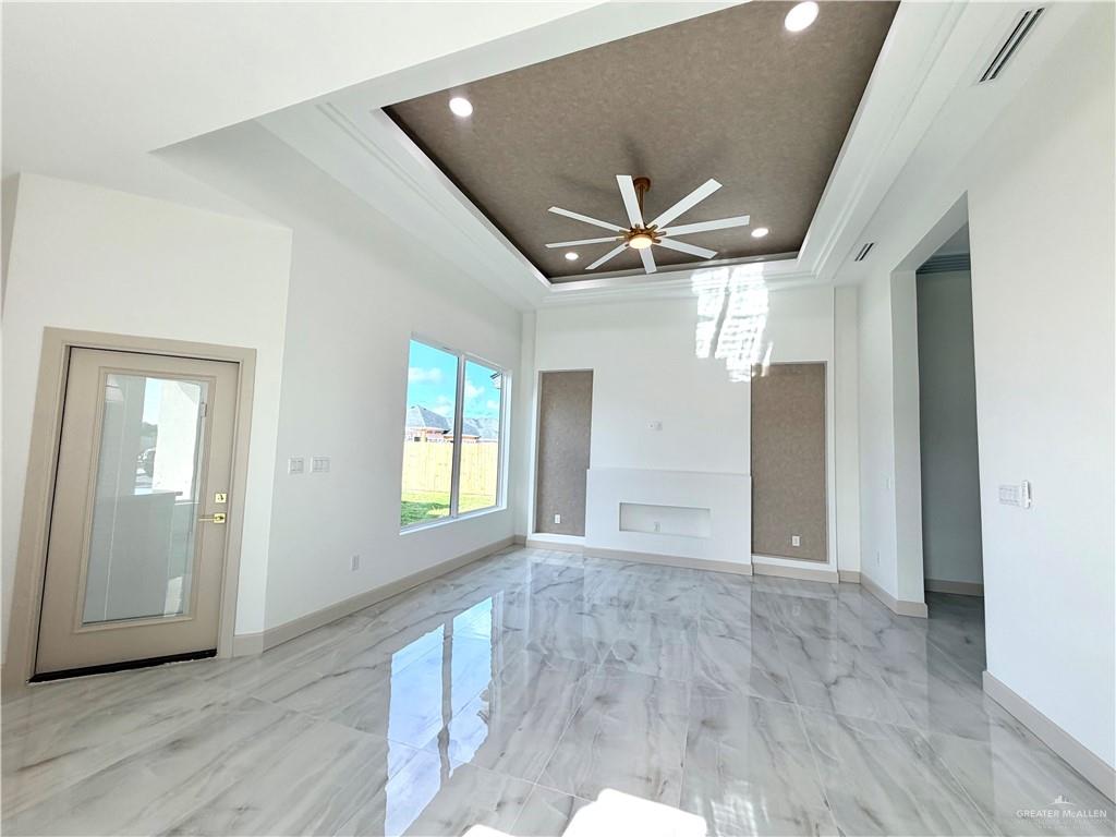 Photo 4 of 1008 Corales Street
