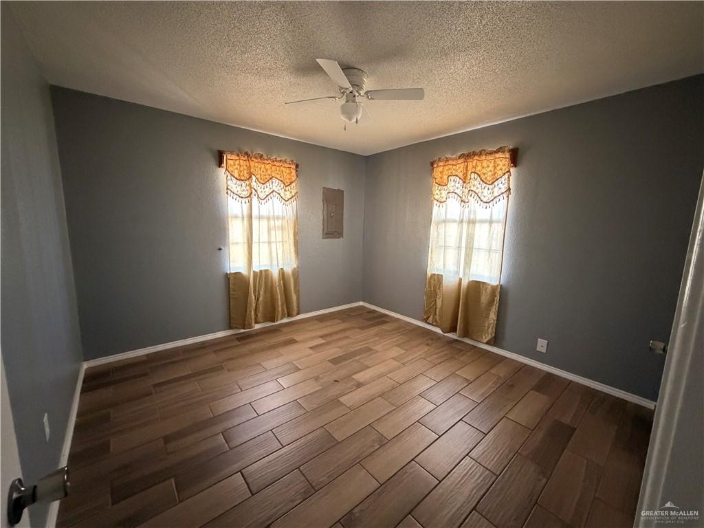 Photo 5 of 1419 Stubbs Street