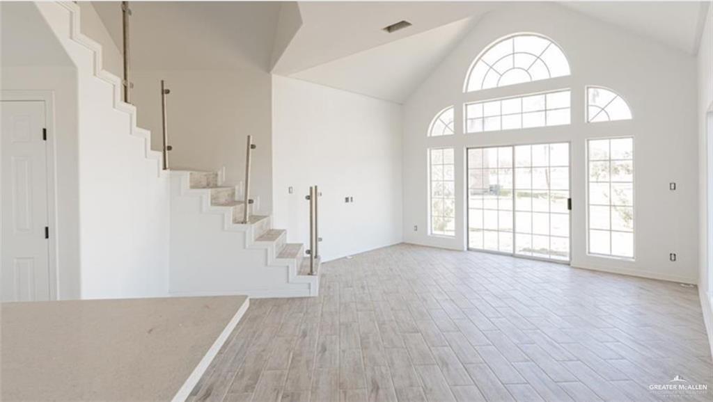 Photo 6 of 403 Melanie Drive