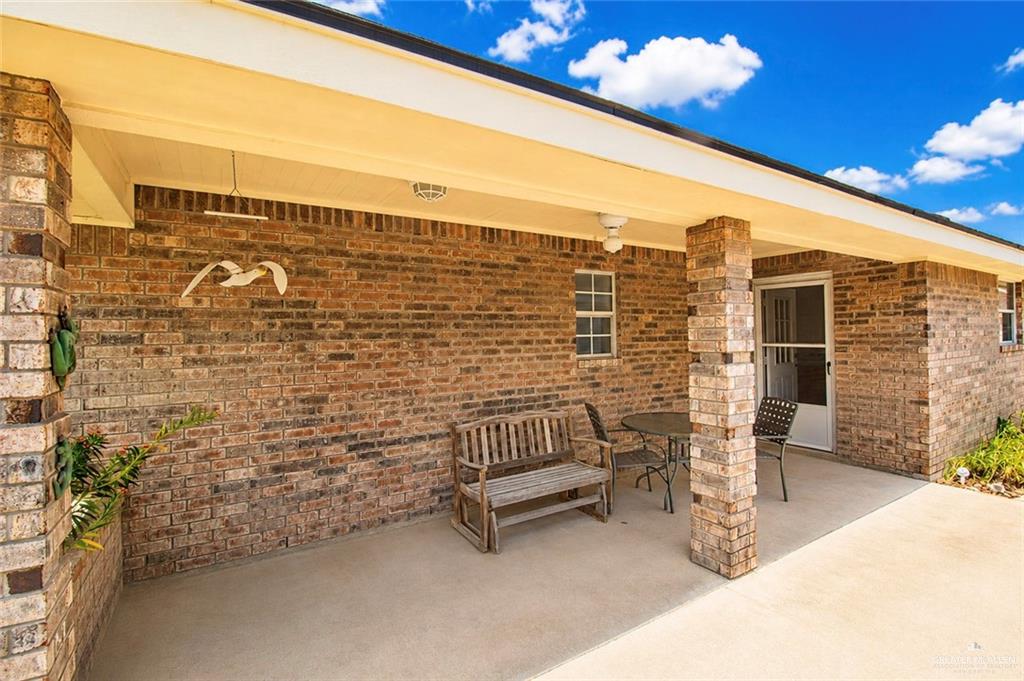 Photo 16 of 114 Saturn Street