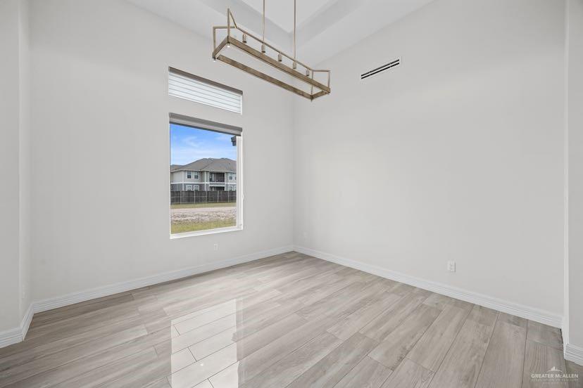 Photo 5 of 411 Silver-Spur Drive