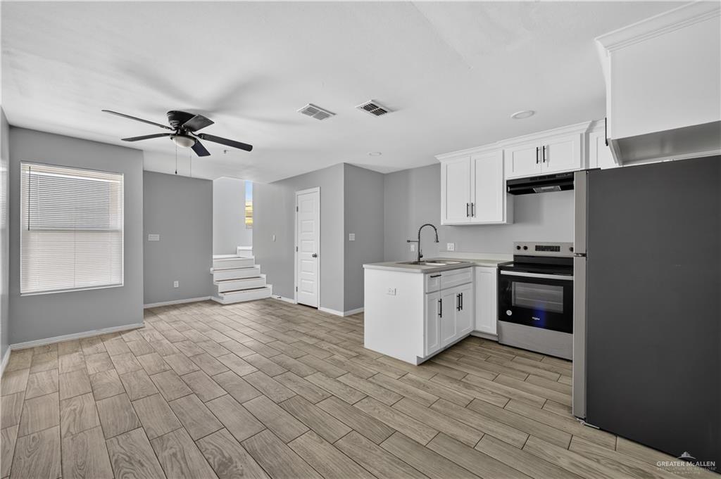 Photo 6 of 627 Danielle Avenue