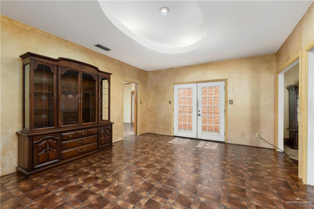 Photo 6 of 1305 3rd Street #7