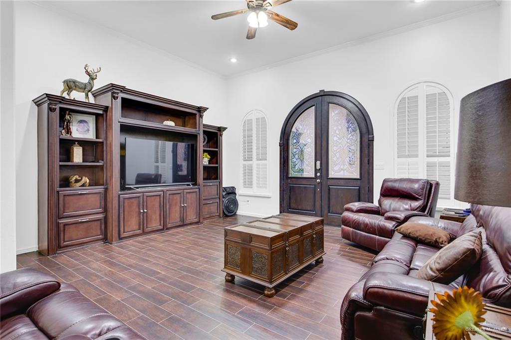 Photo 12 of 2405 Rhin Drive