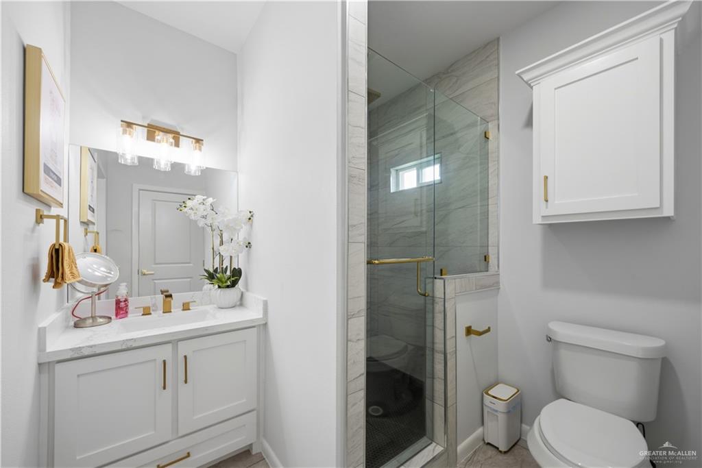 Photo 10 of 2901 Dahlia Drive