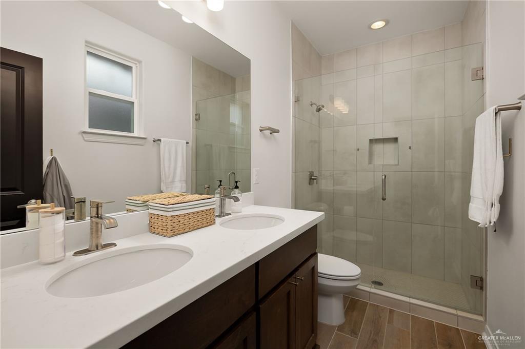 Photo 9 of 10231 13th Street