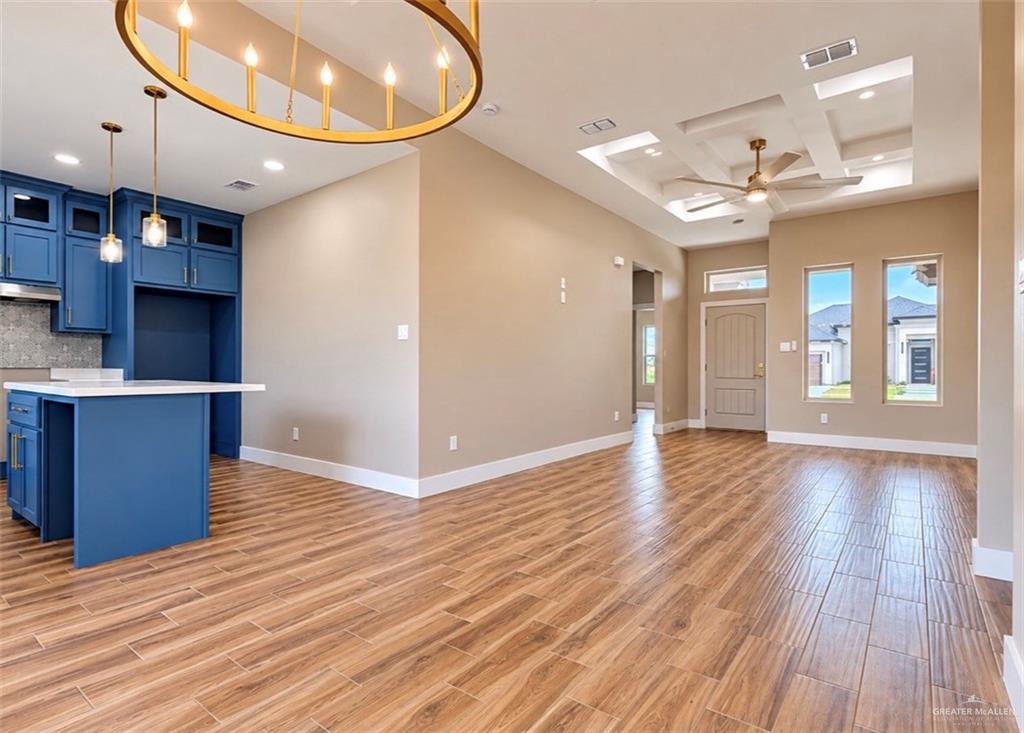 Photo 4 of 906 38th Street