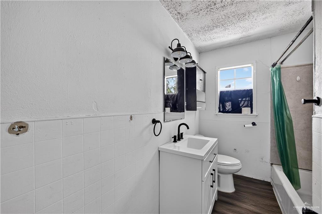 Photo 15 of 1606 Quince Avenue