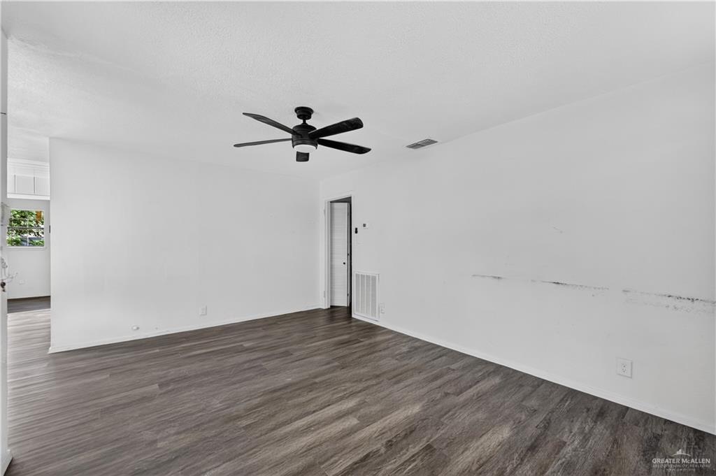 Photo 17 of 1606 Quince Avenue