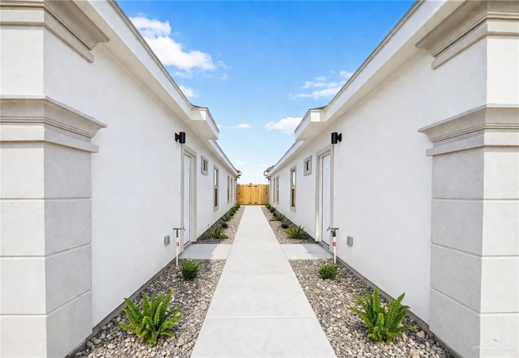 Photo 2 of 1505 Shavano Drive #4