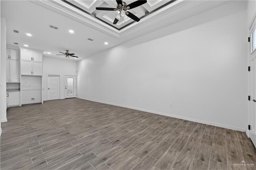 Photo 5 of 707 25th Street