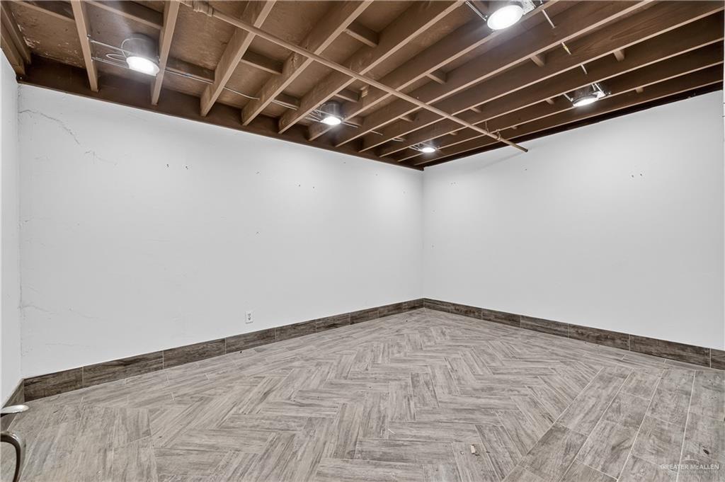 Photo 5 of 3750 Gardenia Avenue
