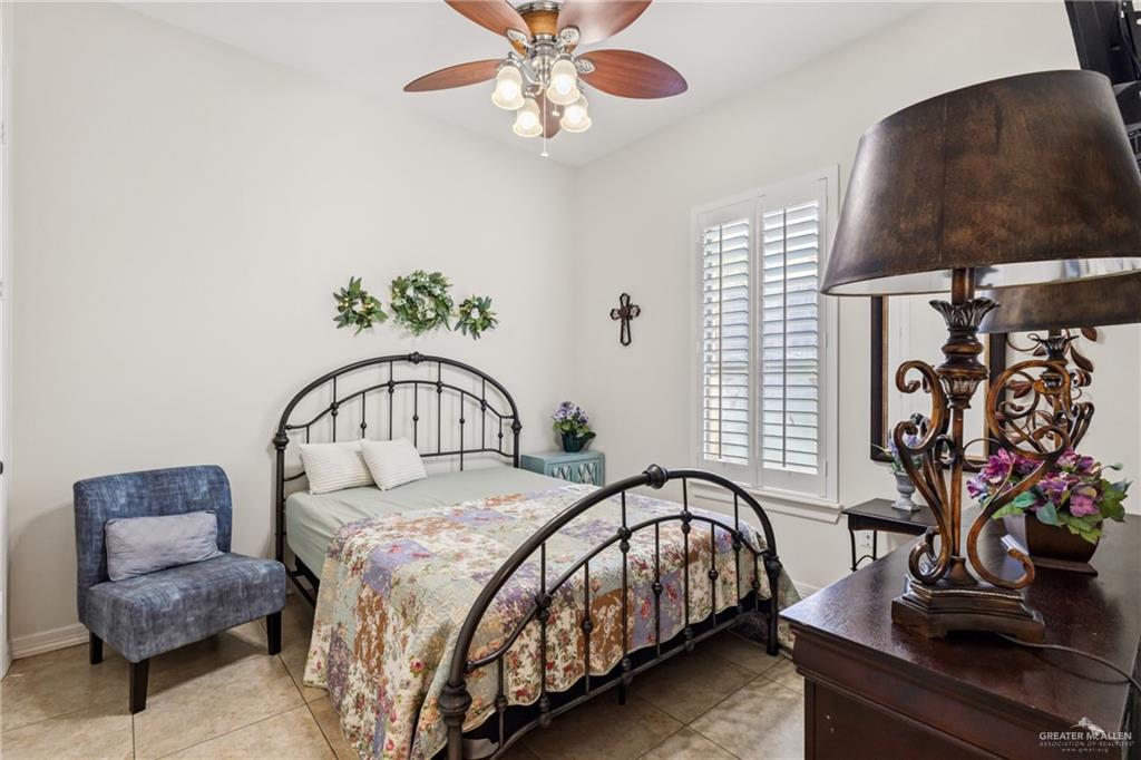 Photo 14 of 629 Sabal Avenue