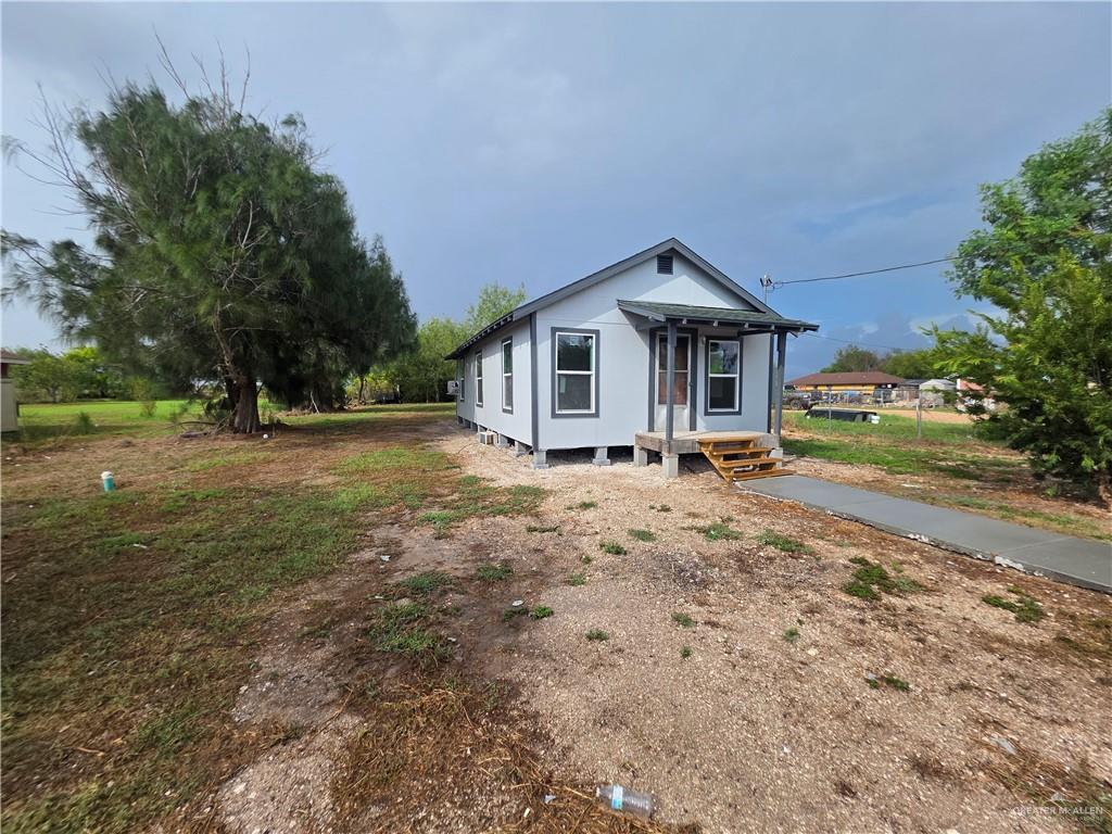 Photo 2 of 1722 Beech Avenue
