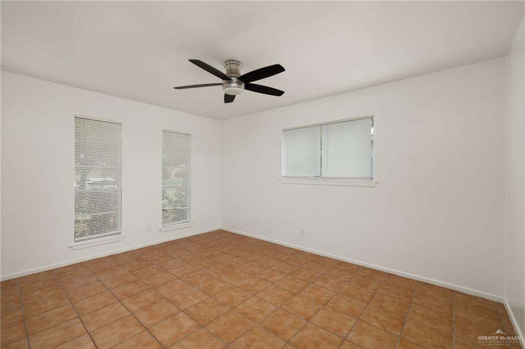 Photo 9 of 2308 Lisa Ann Avenue