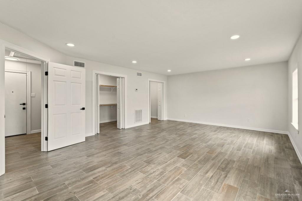 Photo 10 of 413 Los Cerritos Circle
