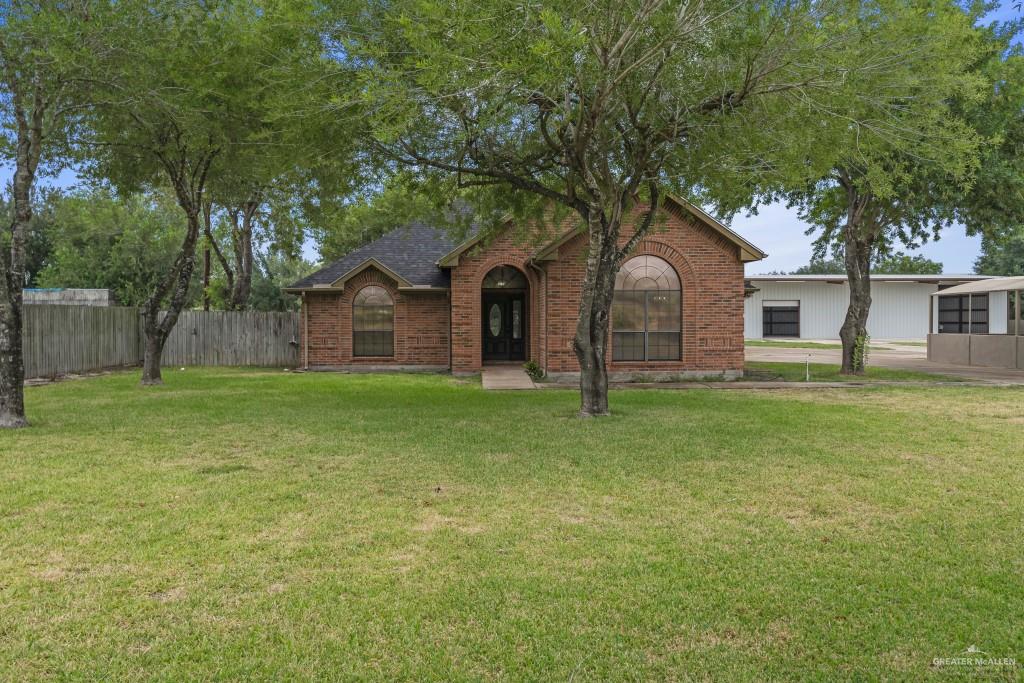 Photo 2 of 413 Los Cerritos Circle