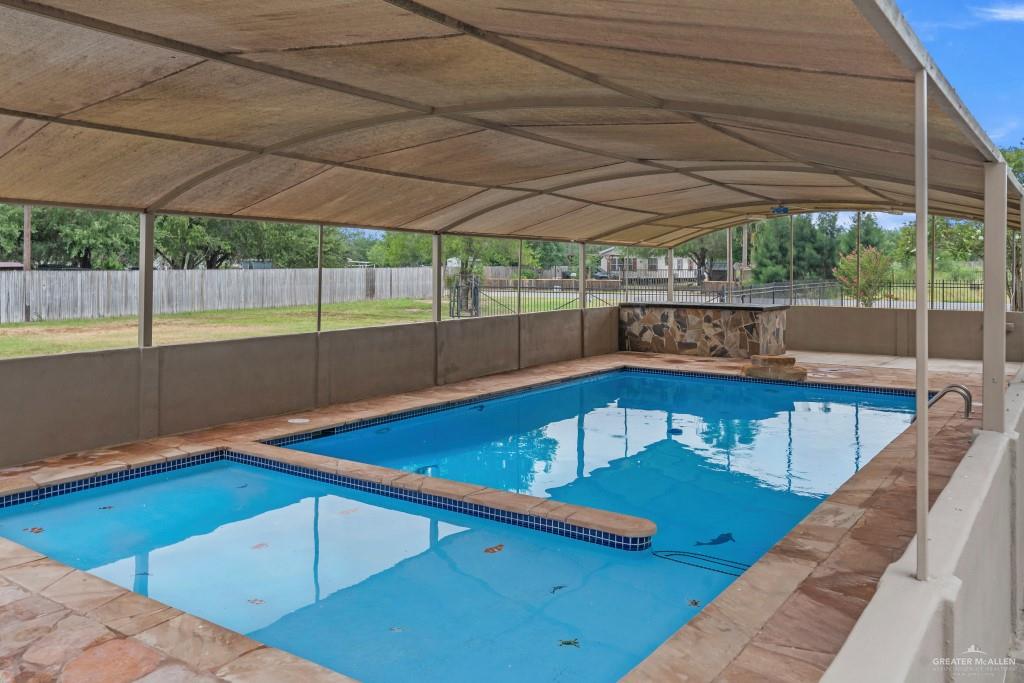 Photo 21 of 413 Los Cerritos Circle