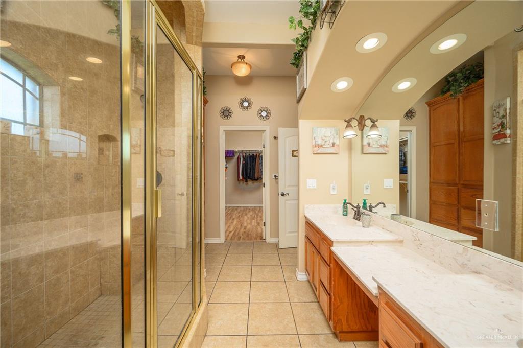 Photo 11 of 4403 Mesquite Avenue