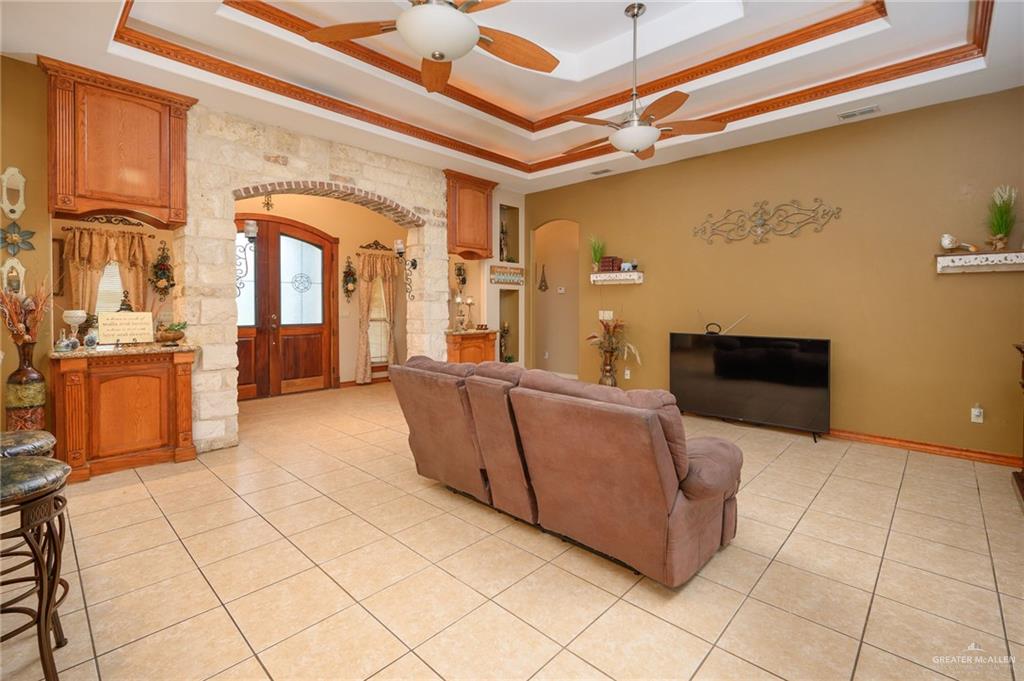 Photo 6 of 4403 Mesquite Avenue