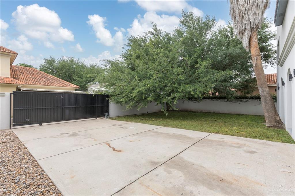 Photo 34 of 2216 45th Street