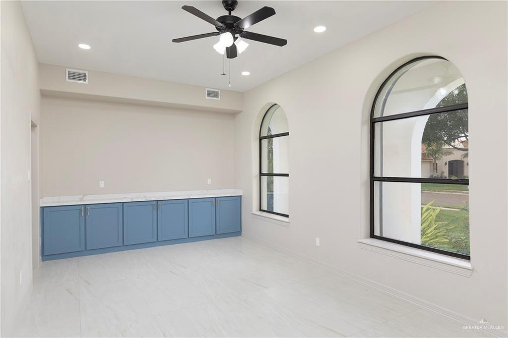 Photo 6 of 2216 45th Street