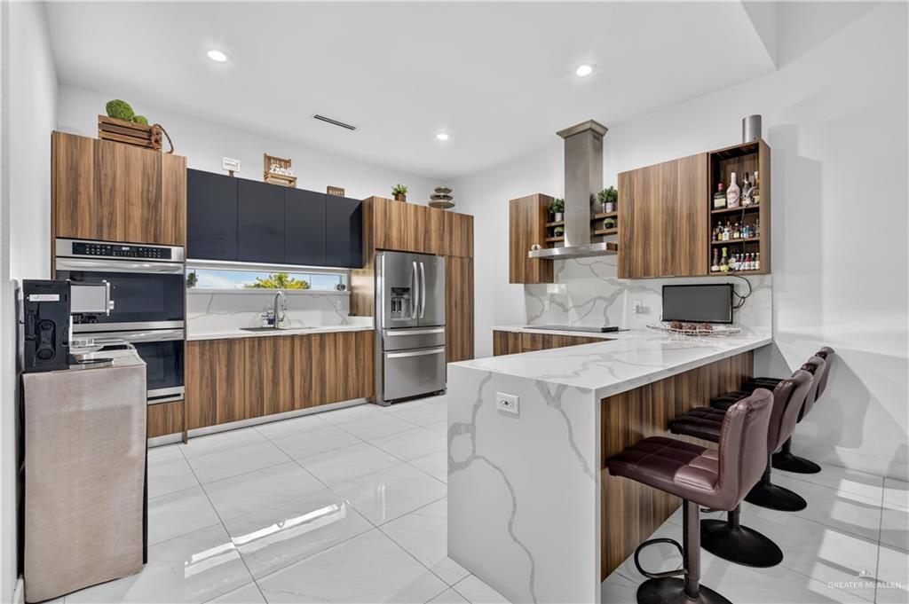 Photo 5 of 1104 Flamingo Avenue