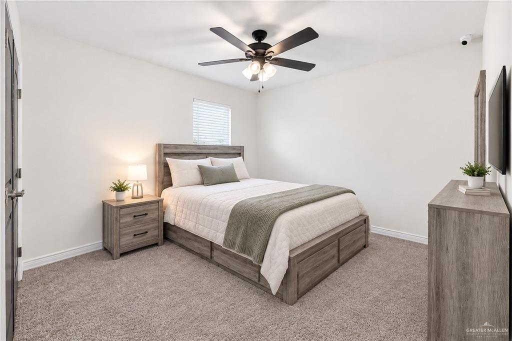 Photo 15 of 305 Central Park Street