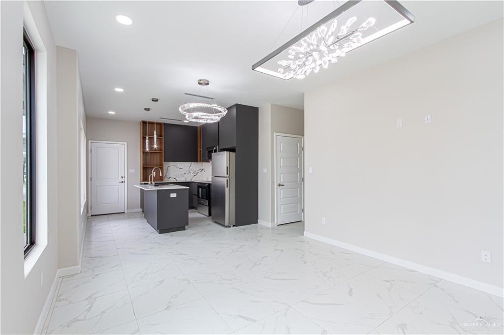 Photo 3 of 4220 Hummingbird Avenue #77