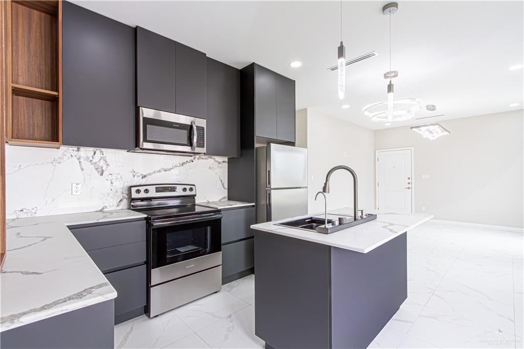 Photo 5 of 4220 Hummingbird Avenue #77