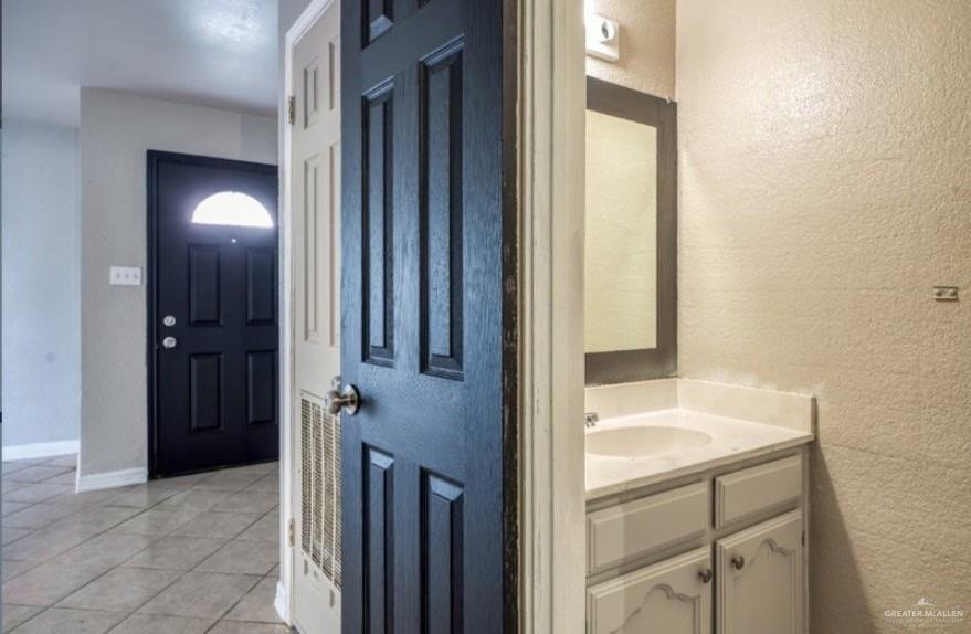 Photo 9 of 815 Sugarcane Drive #E4