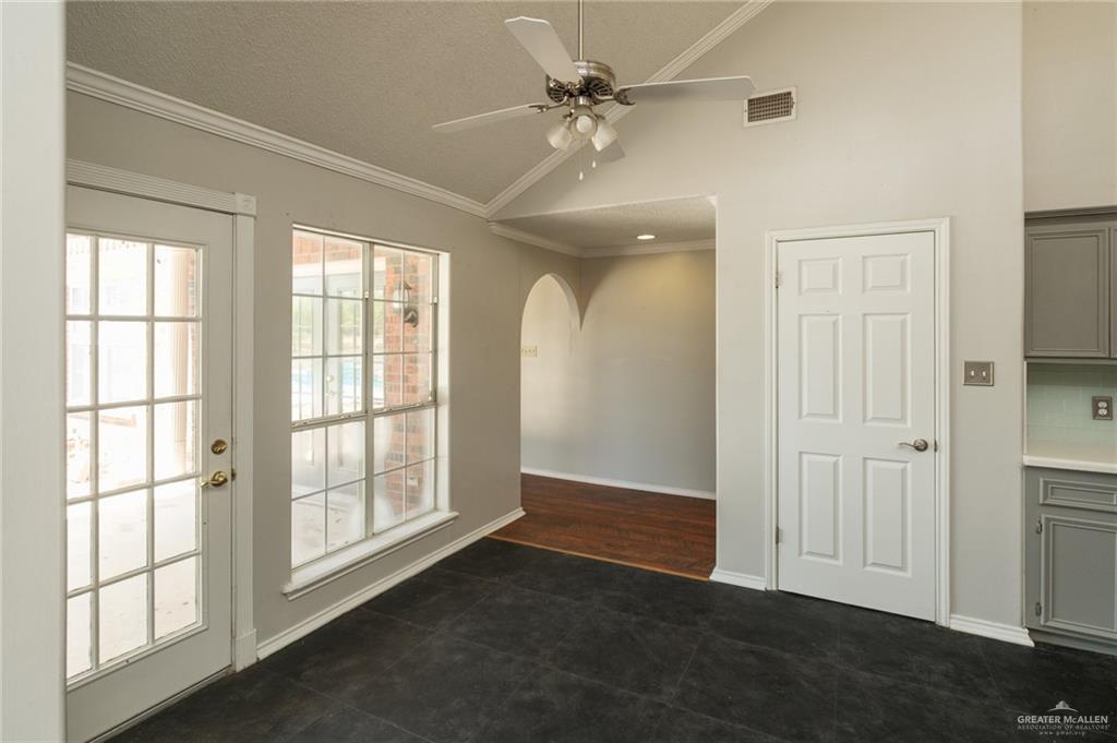 Photo 11 of 17268 Mayfield Road