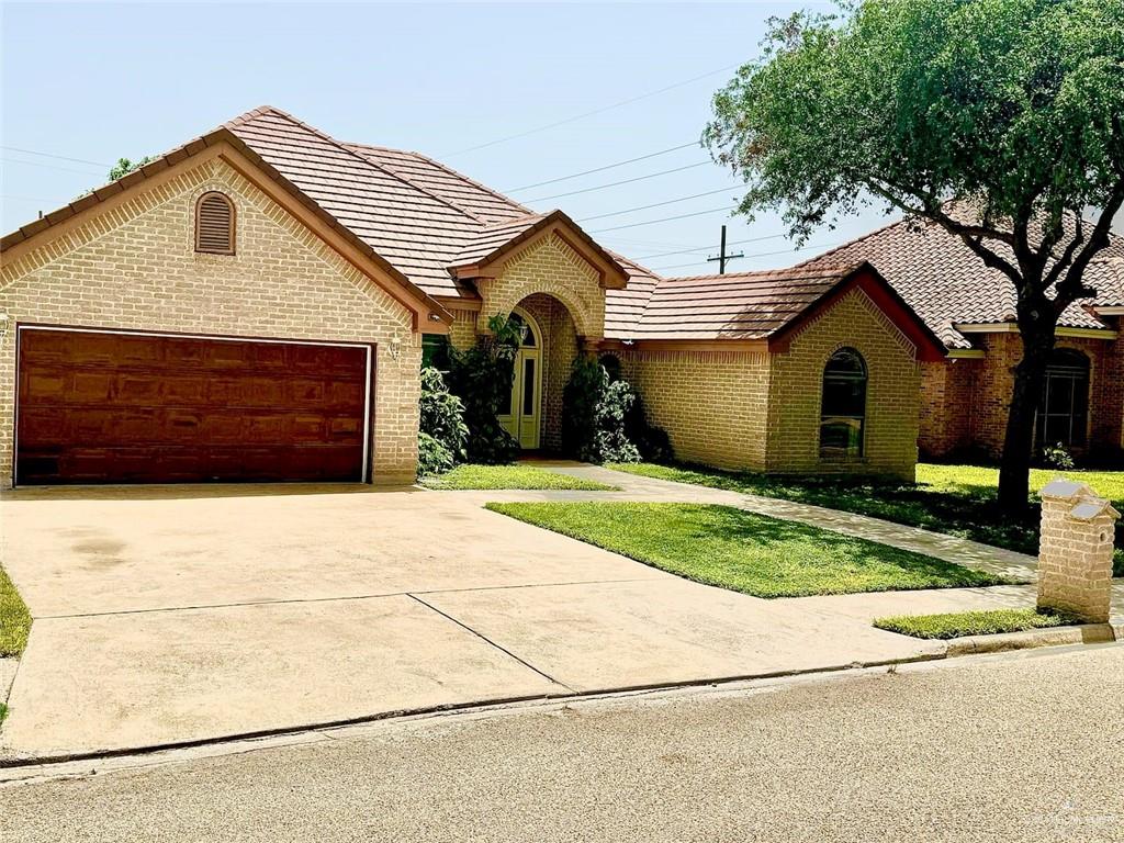 Photo 1 of 3010 Hawthorne Avenue, Edinburg